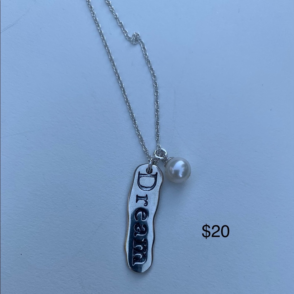 Dream Vantel Pearls necklace